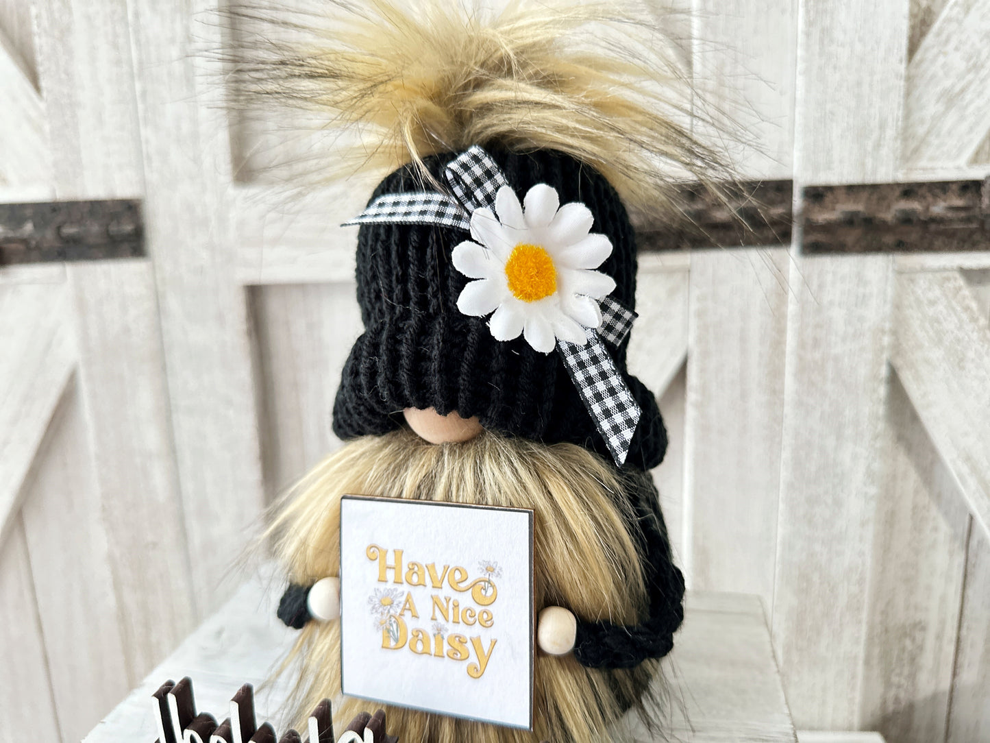 Stylish knit daisy gnome with "Have a nice daisy"  sign - tiered tray decor