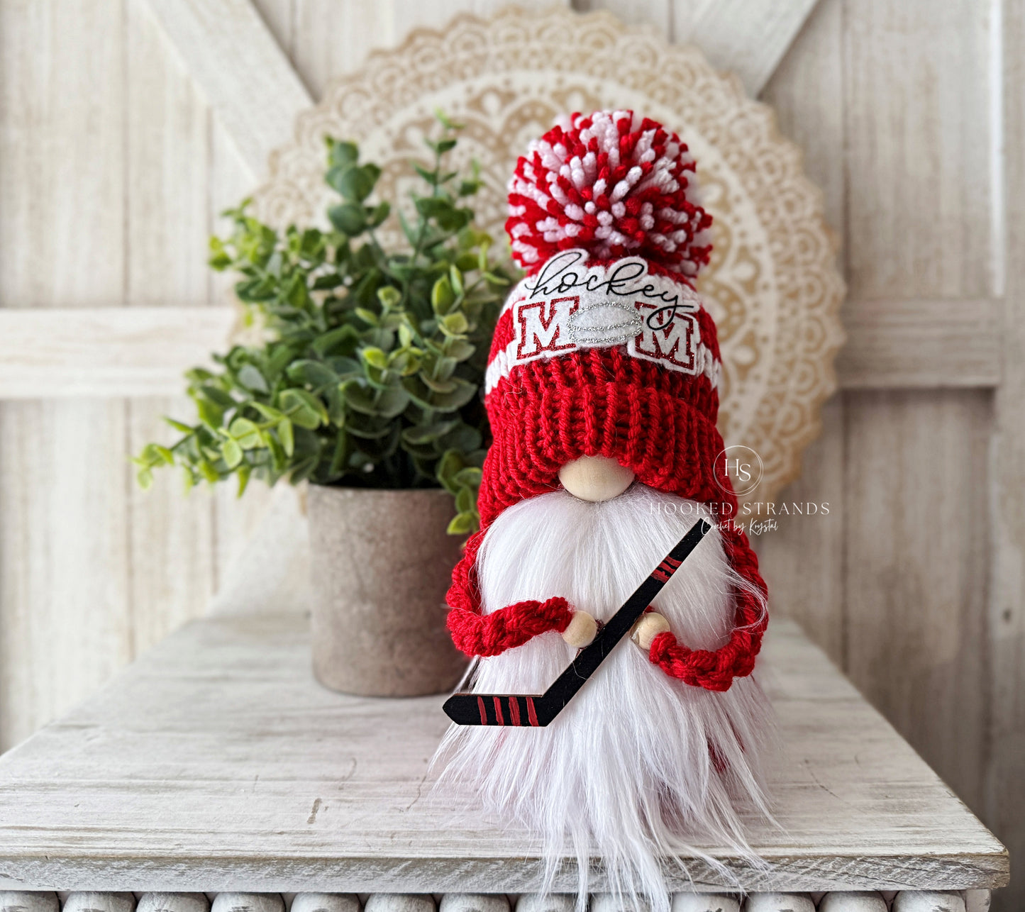 Hockey gnome, Gift idea, Sports gnome, Tiered tray decor, Hockey Family