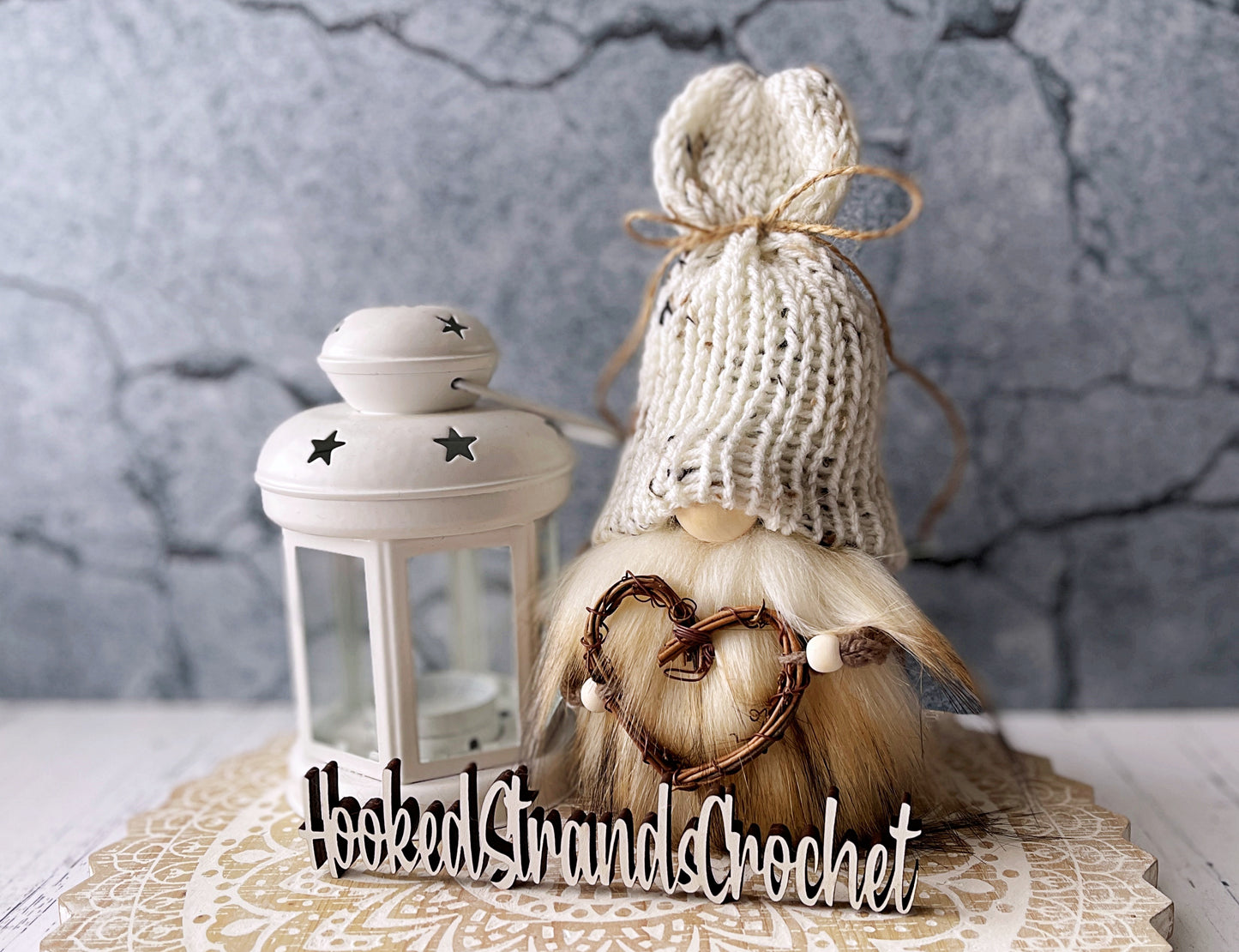 Rustic farmhouse gnome couple with heart vines - Tiered tray decor
