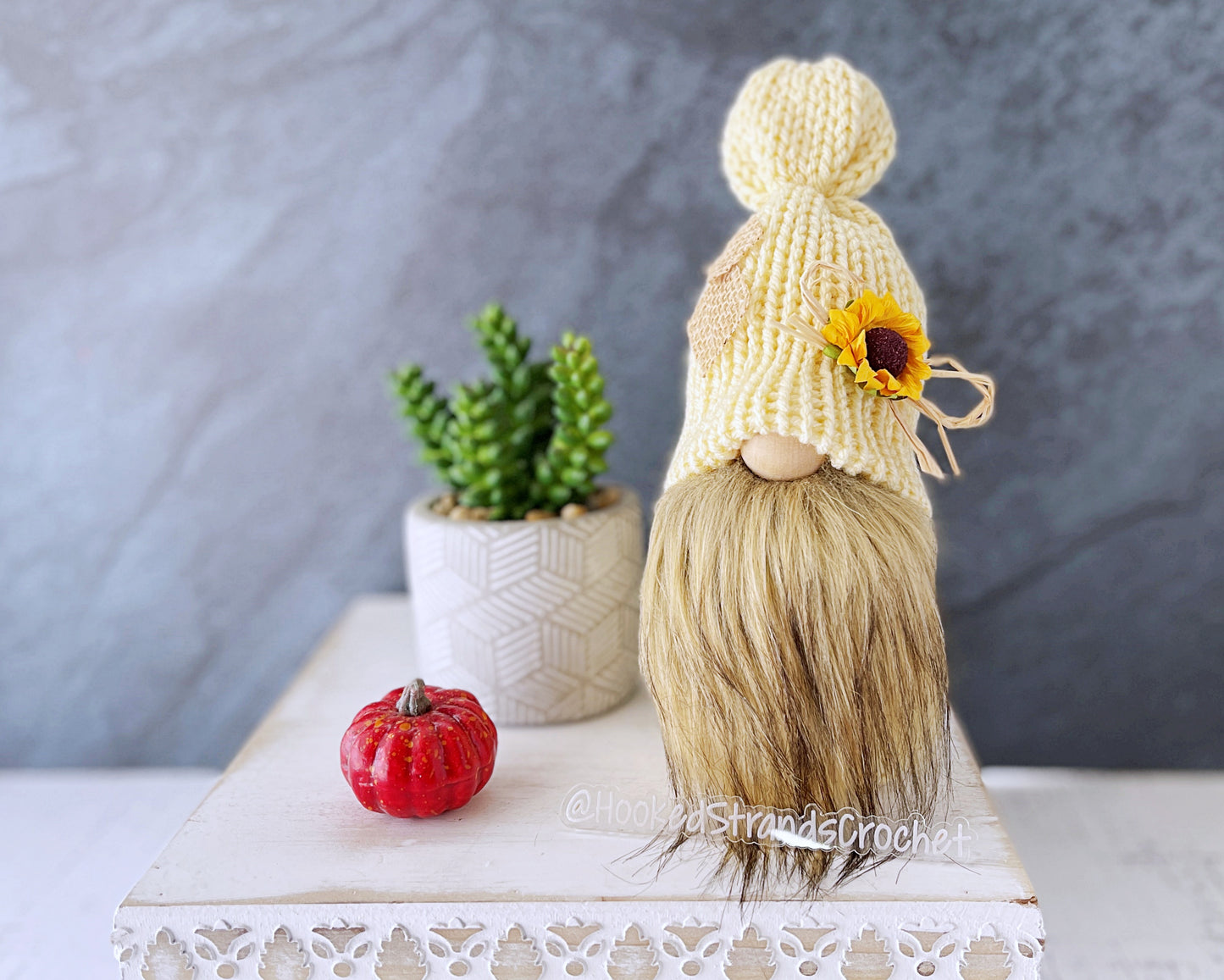 Adorable Scarecrow Gnome - Festive Autumn Decor for Harvest and Fall-Themed Trays